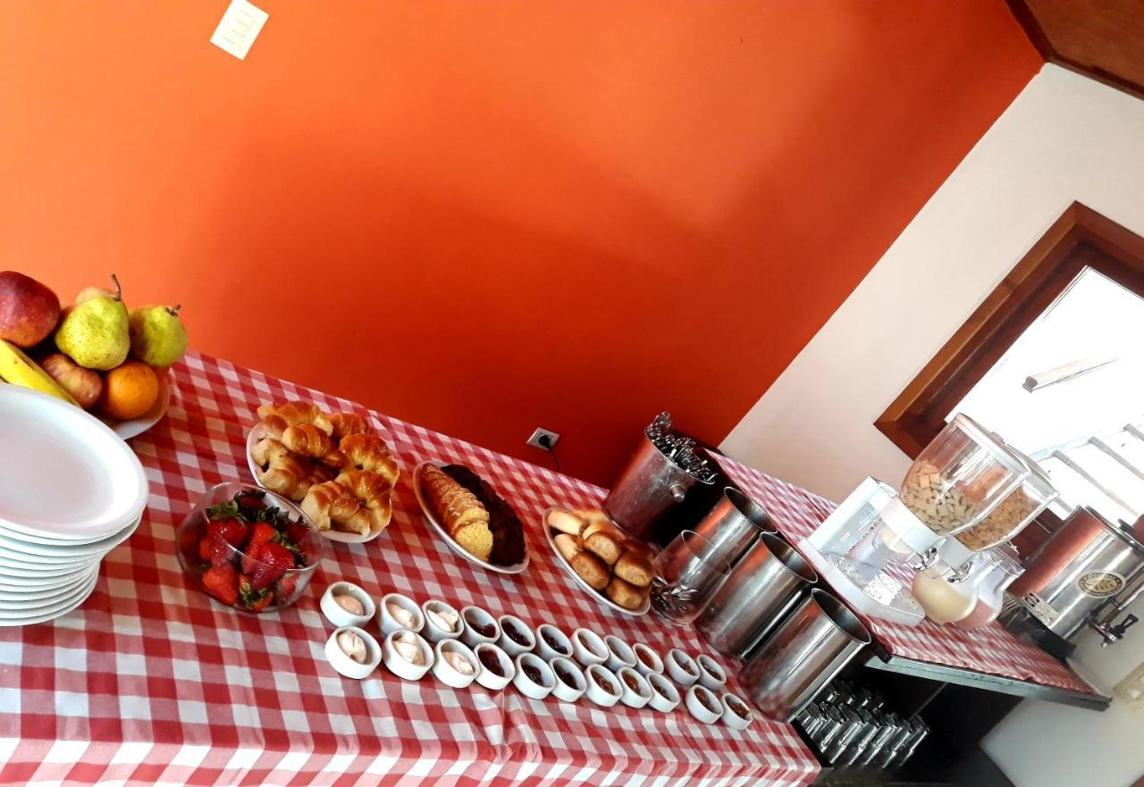 La Tavola Hotel Pinamar Bagian luar foto